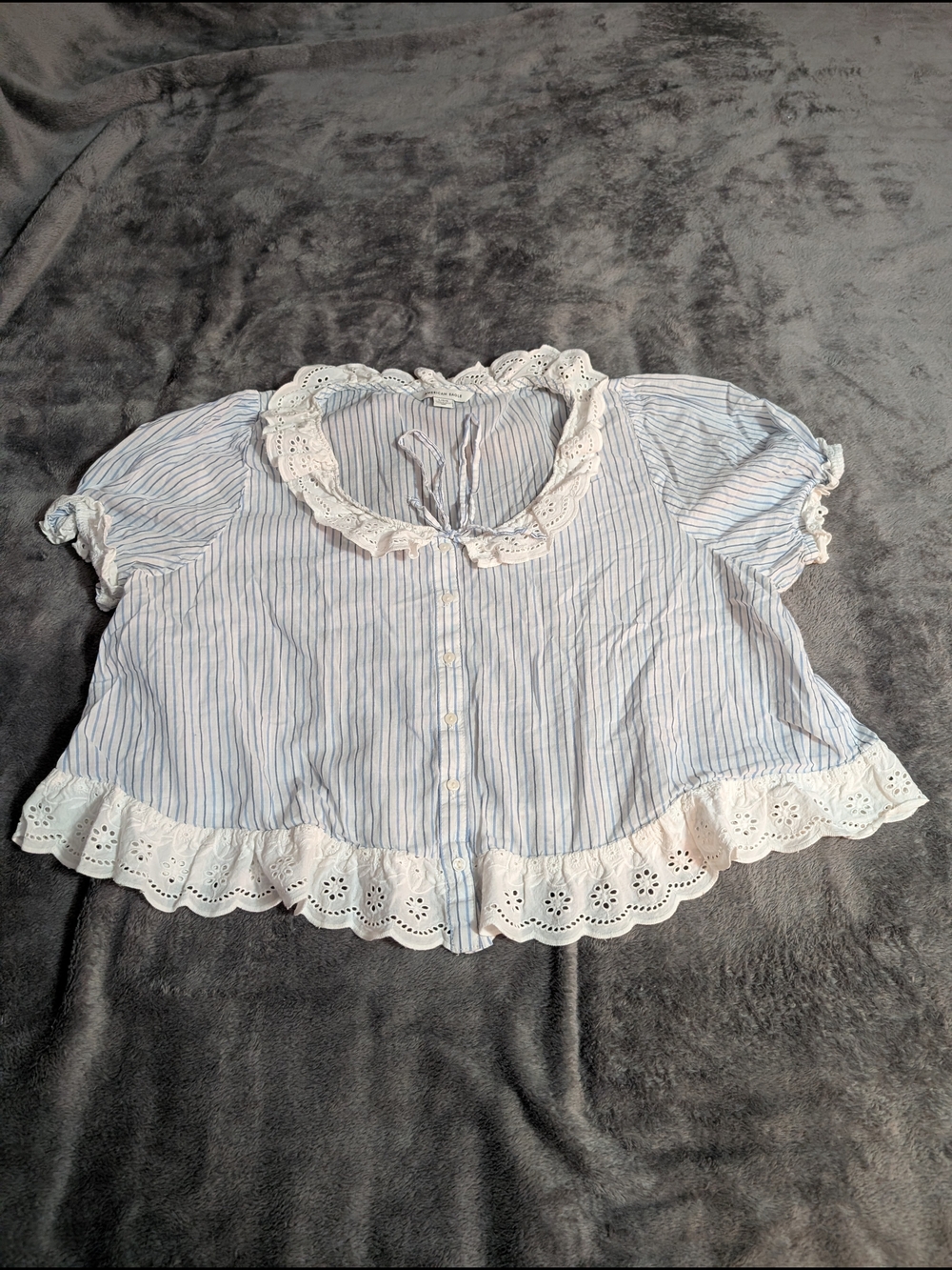 American Eagle Lace Trim Cropped Blouse